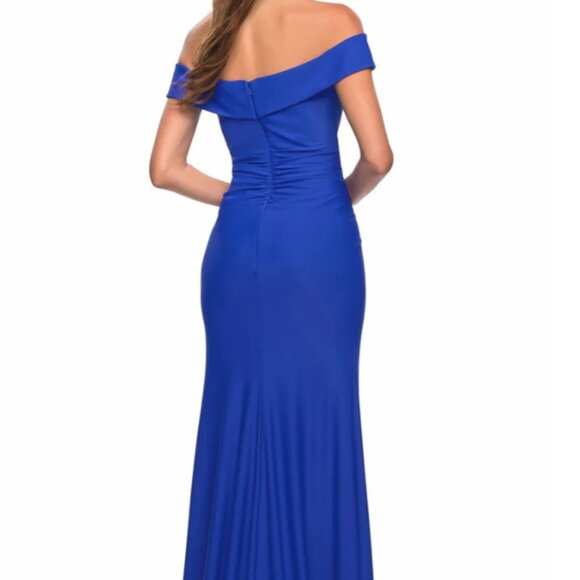 La Femme Off-Shoulder Ruched Gown - Picture 2 of 5